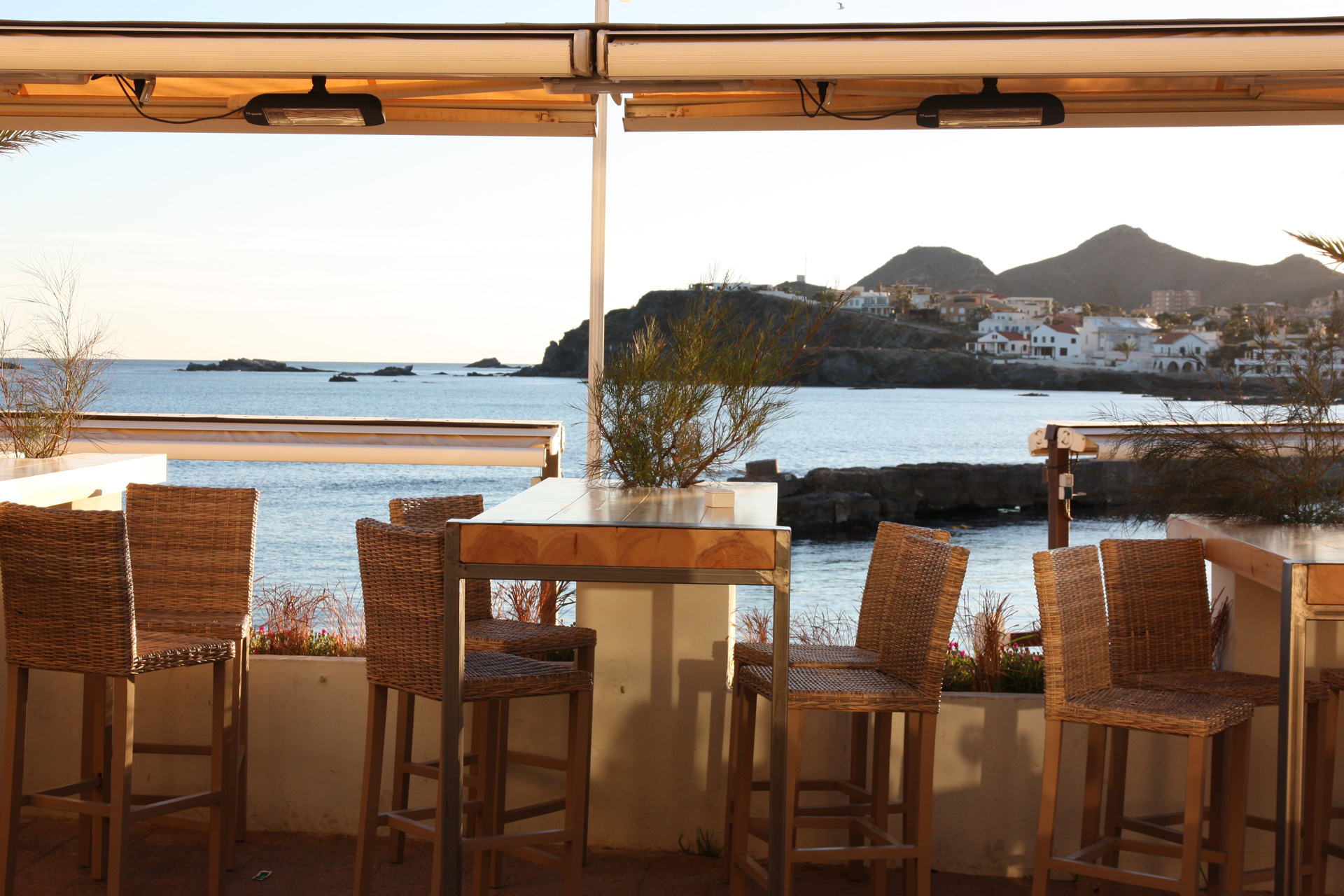 Bocana de Palos Restaurante - Puerto de Cabo de Palos Mangawik